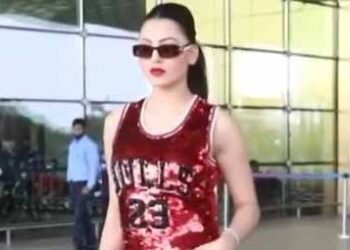 Urvashi Rautela Looks Like She Is About To Head To A High School Party In Her Chic Ensemble; Exudes Hotness In The Red And Black Combo
