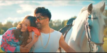 Harrdy Sandhu's new single 'Kudiyan Lahore Diyan' on Desi Melodies is the new groovy song which is all set to be in your loop list