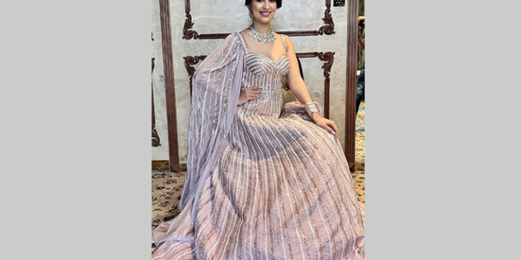 Capt Chahat Dalal wins Mrs. India 2022 Pageant Title of Runner up