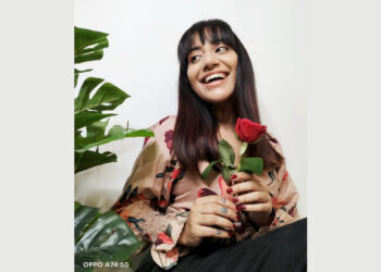 THE SASSY GALMOUROUS GIRL : Siddhi Mehta