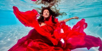 Sheena Thakurr Releases the Soul-Stirring song “Rehh Naa” with a music video
