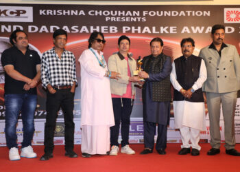 Shantanu Bhamare Bagged ‘Best Actor’ Award In Legend Dadasaheb Phalke Awards By Hands Of Padma Shri Anup Jalota Ji!